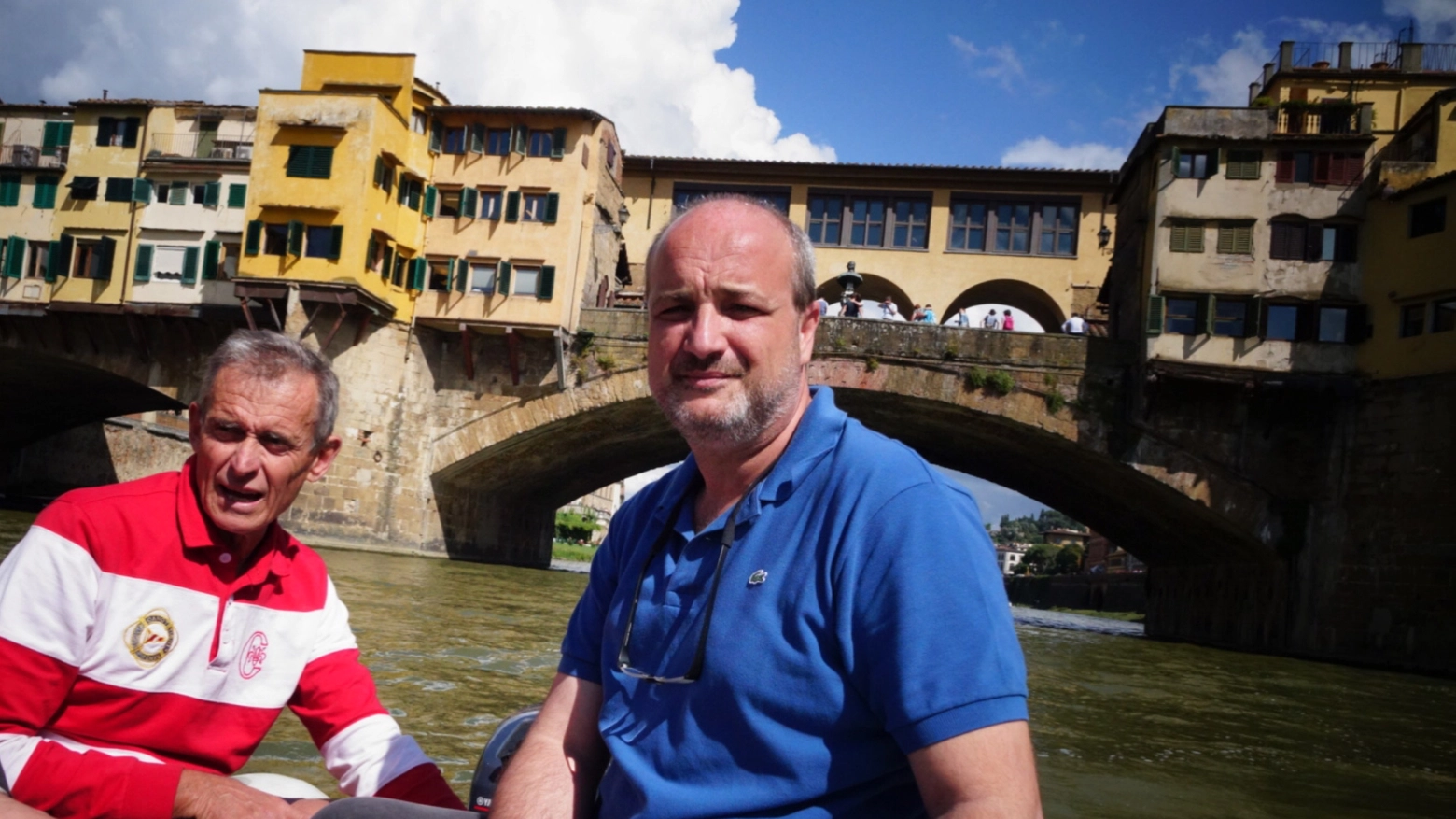 Il professor Nicola Casagli durante un sopralluogo in Arno dopo il crollo del lungarno