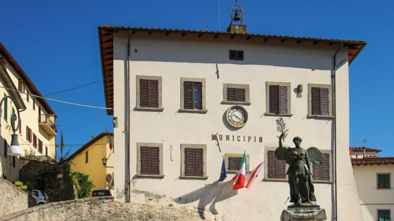 Il palazzo municipale di Bucine