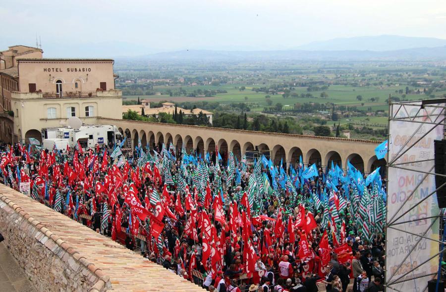 Primo Maggio, I Sindacati Ad Assisi Per La Pace E Il Lavoro