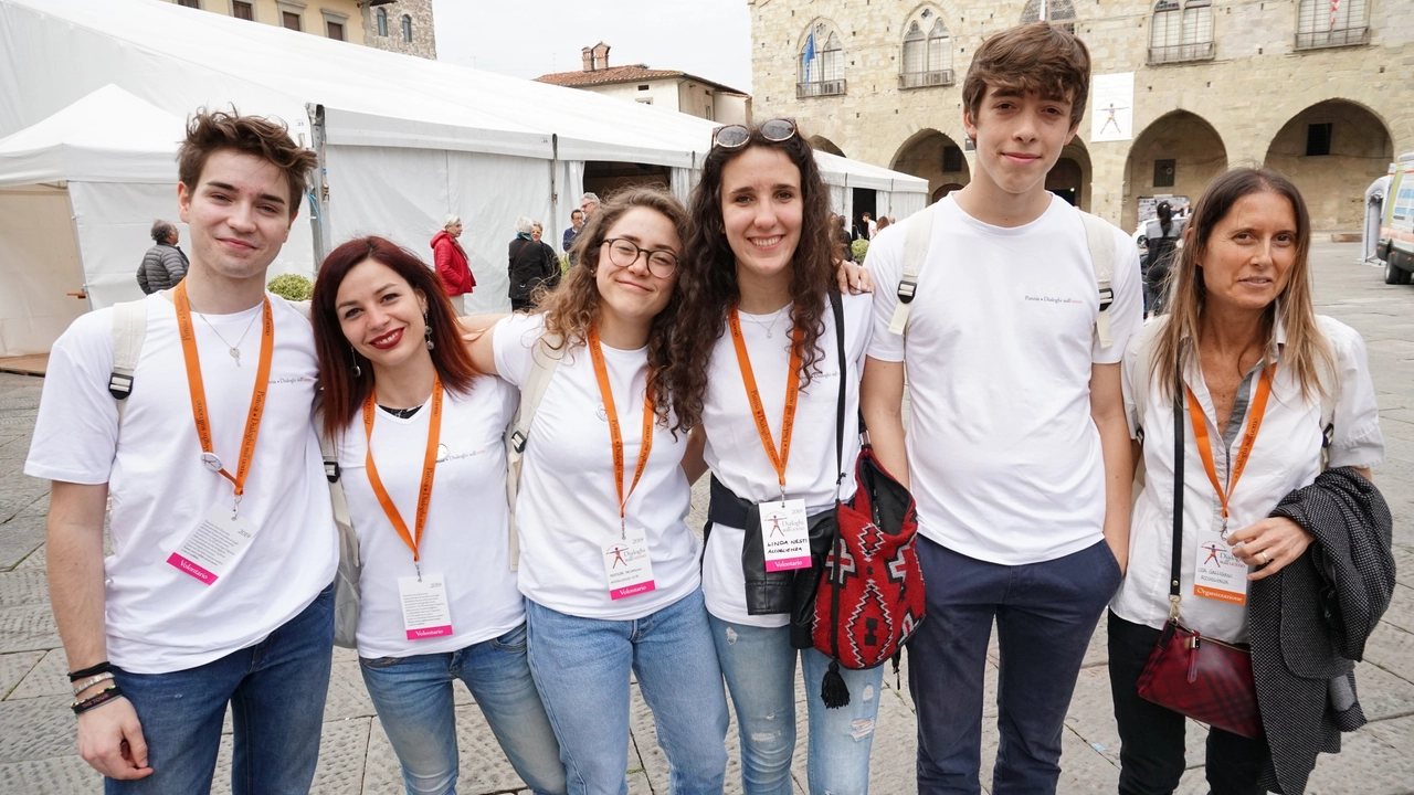 I volontari dei Dialoghi (Acerboni/Fotocastellani)