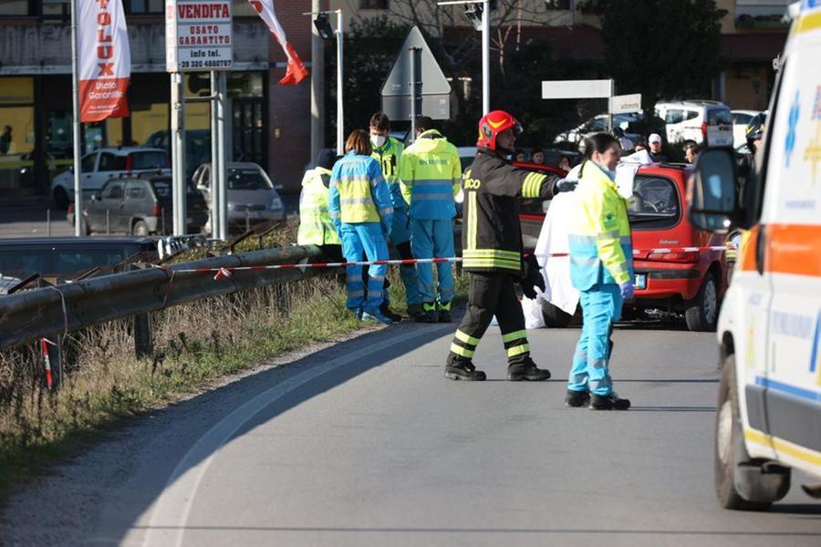 Incidente Stradale: Nello Scontro Fra Due Auto Muore Una Donna