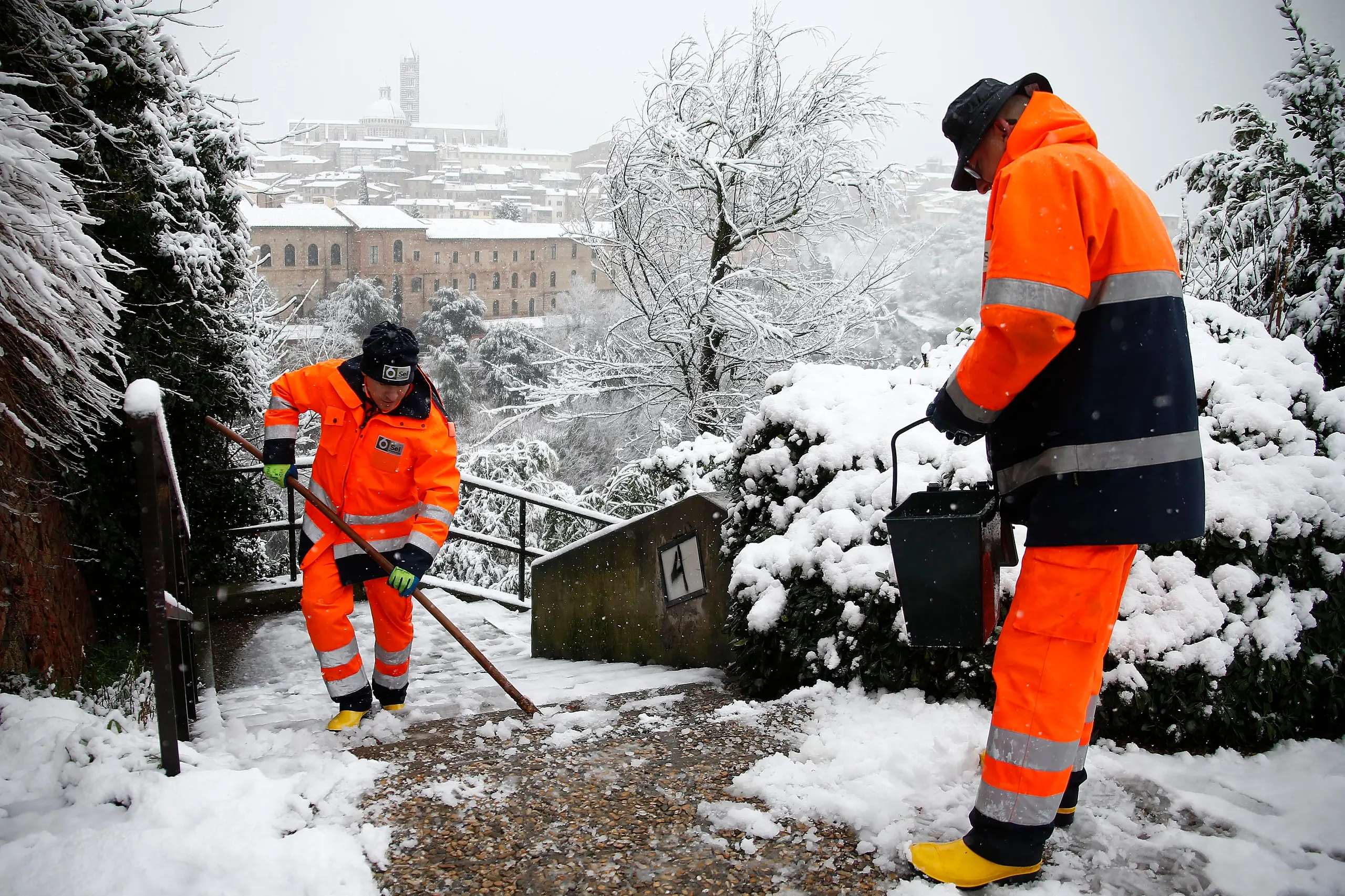 Neve e gelo, scuole chiuse