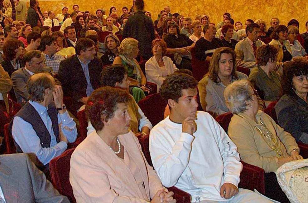 Teatro Pacini Un Futuro Incerto Il Pd Preoccupato Per La Struttura