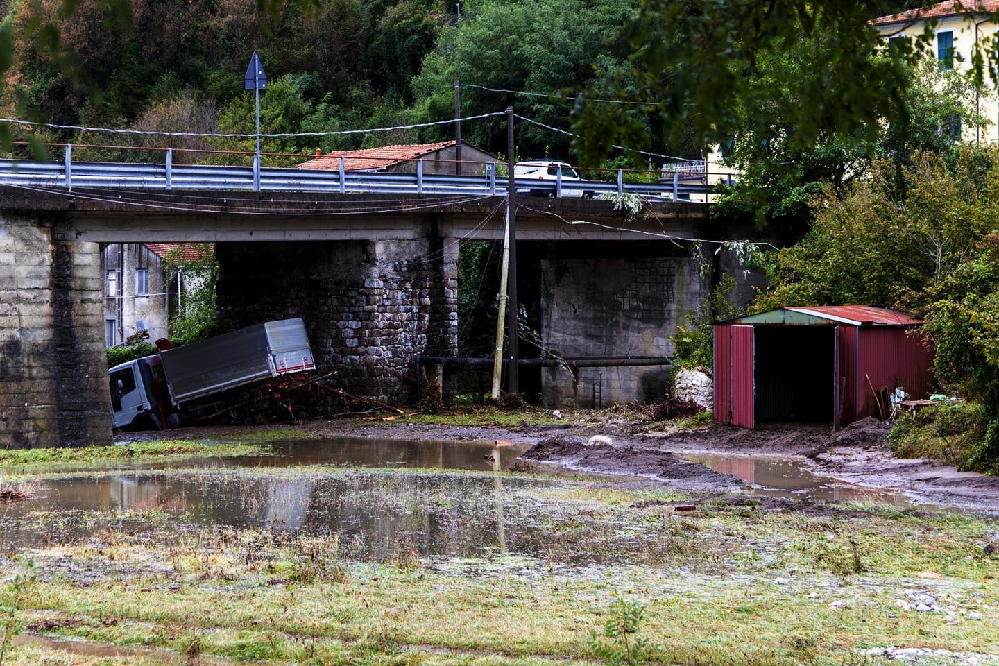 Maltempo Liguria: Allerta Rossa In Diverse Zone, Provincia Della Spezia ...