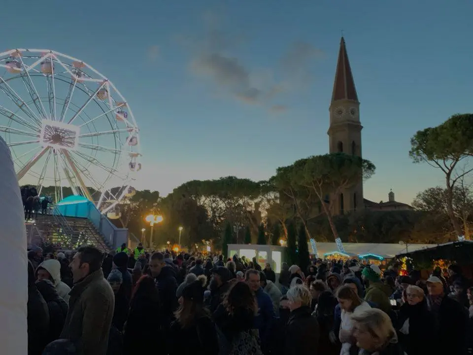 La città delle feste fino alla Befana: ruota, stelle, pattini, musica e festa al Prato