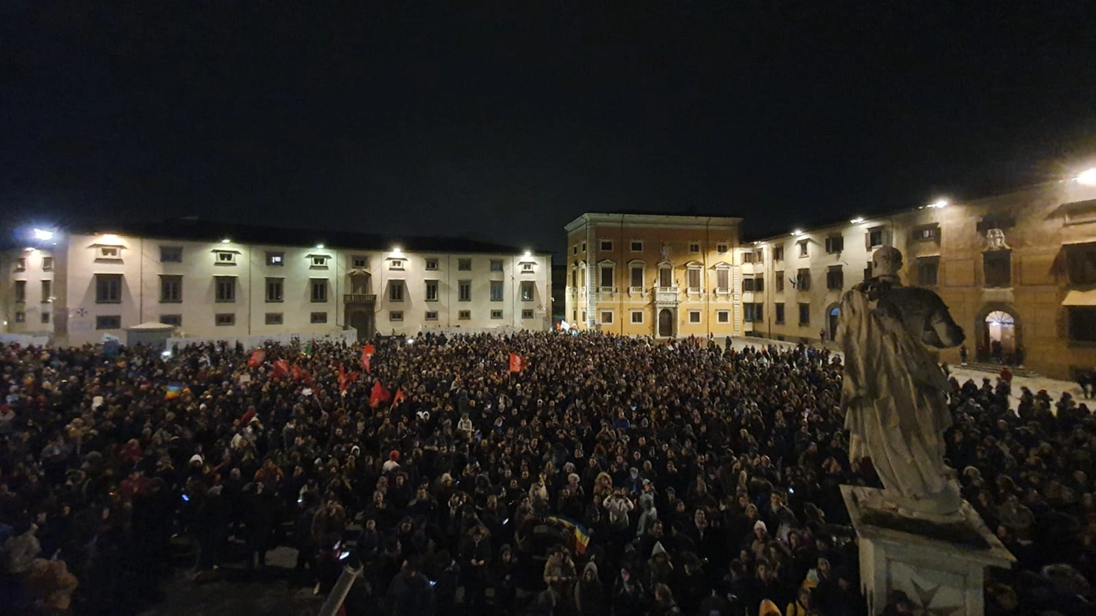 Doppia manifestazione a Pisa (foto Del Punta)