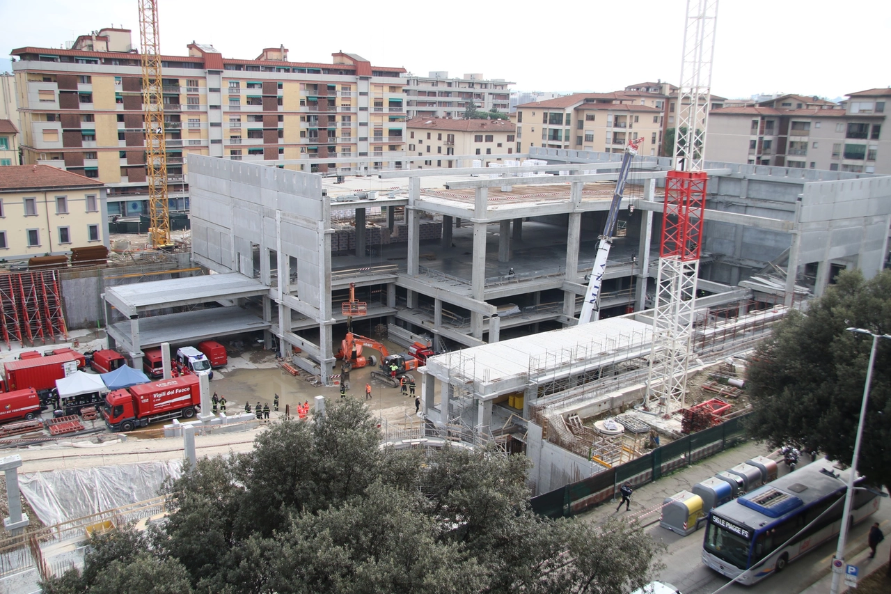 Il cantiere crollato