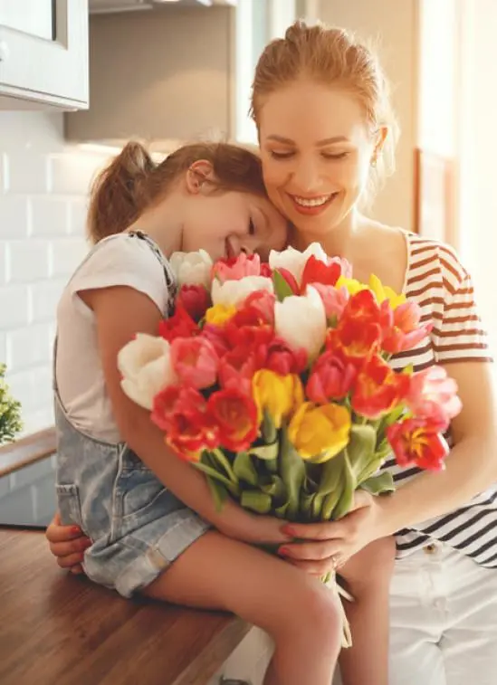 Festa della mamma Al Bicchio gli eventi in piazza dell’Amicizia