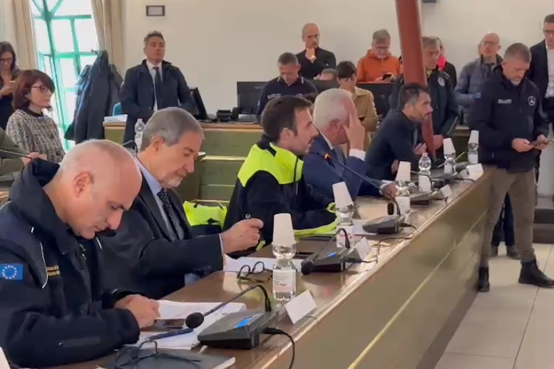 Alluvione, l'incontro con il ministro Musumeci a Campi Bisenzio (Foto Germogli)