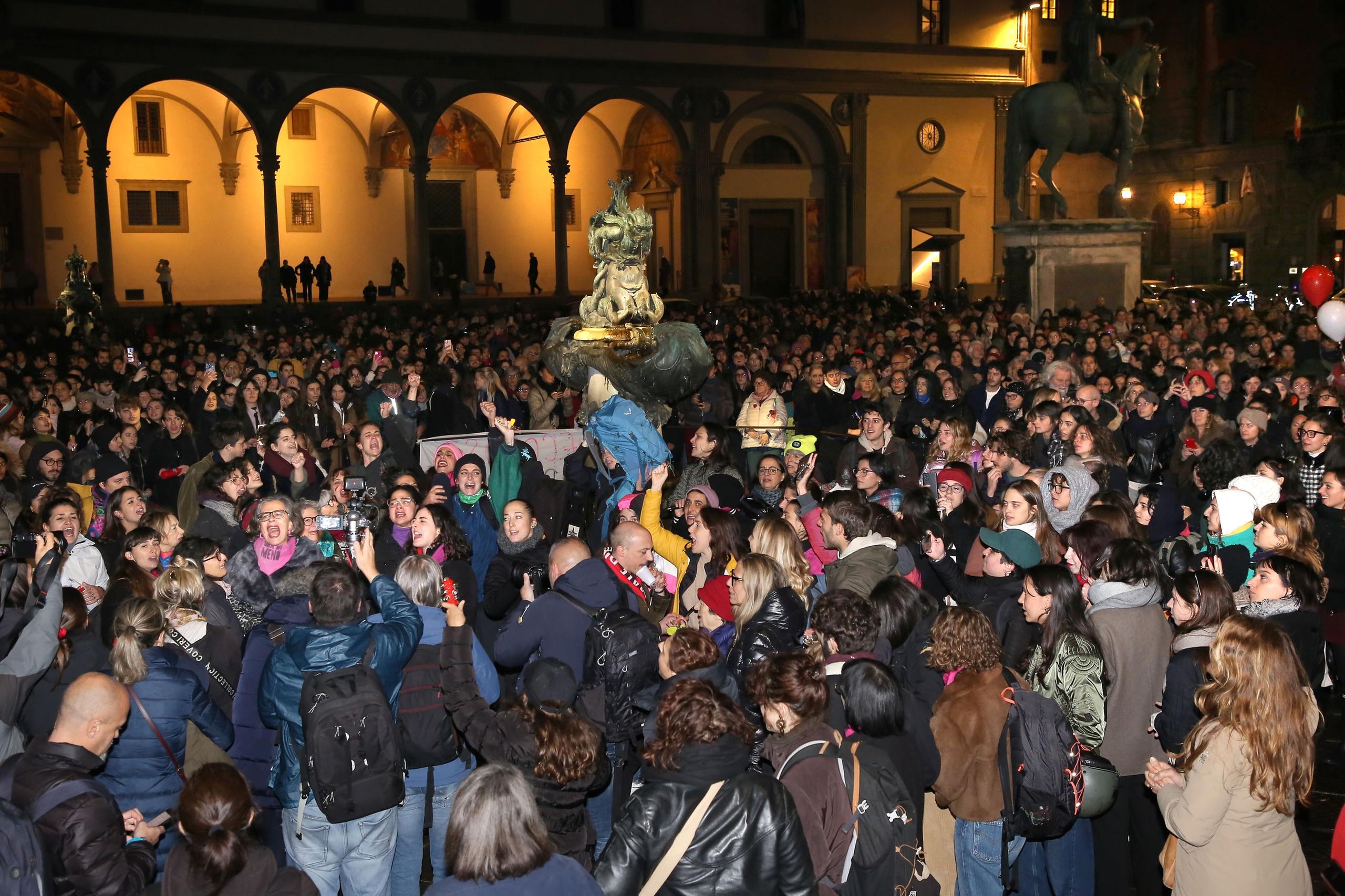 Manifestazione A Firenze Per Giulia, Oltre Quattromila Persone Al ...