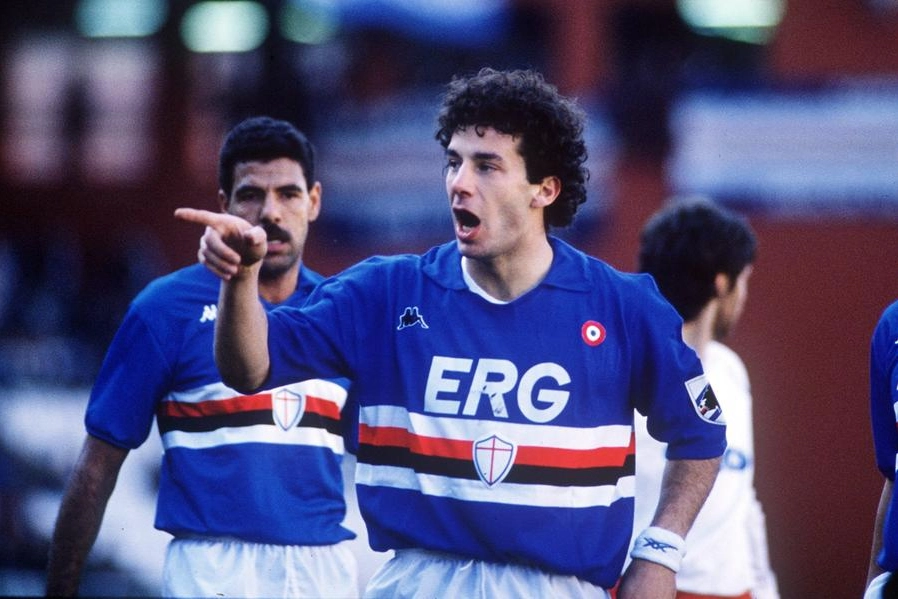 Gianluca Vialli con la maglia della Sampdoria