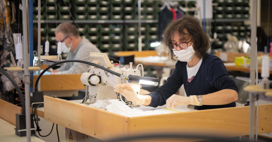 Conte lancia la fase 2 qui in fabbrica gi da oggi 55 mila