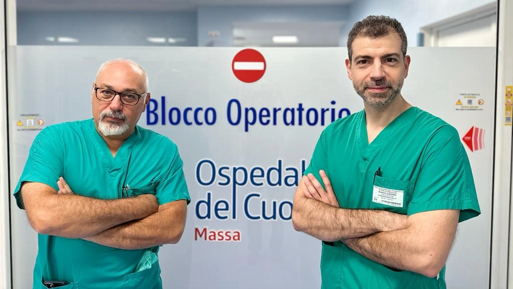 I cardiochirurghi Marco Solinas e Giacomo Bianchi della Fondazione Monasterio