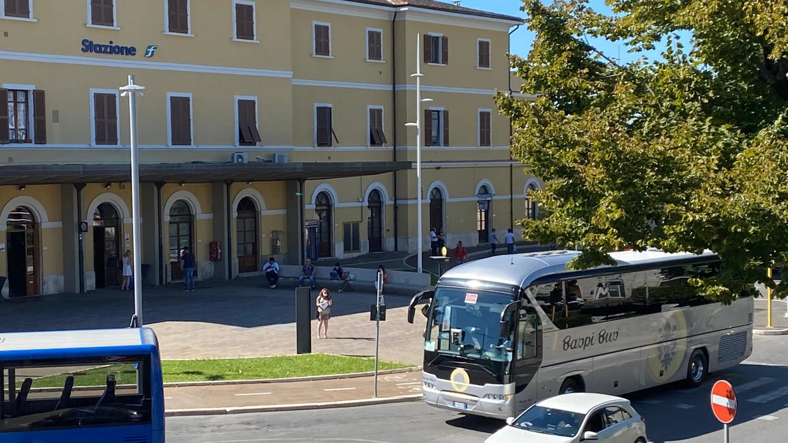 L'esterno della stazione di Empoli