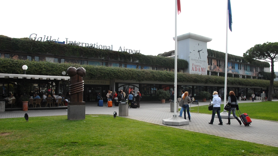 Il decollo del "Galilei". L’inverno depresso dell’aeroporto di Pisa