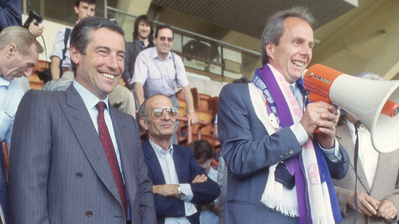 Sven Goran eriksson al suo arrivo a Firenze, con il presidente viola Pier Cesare Baretti (archivio New Press photo)