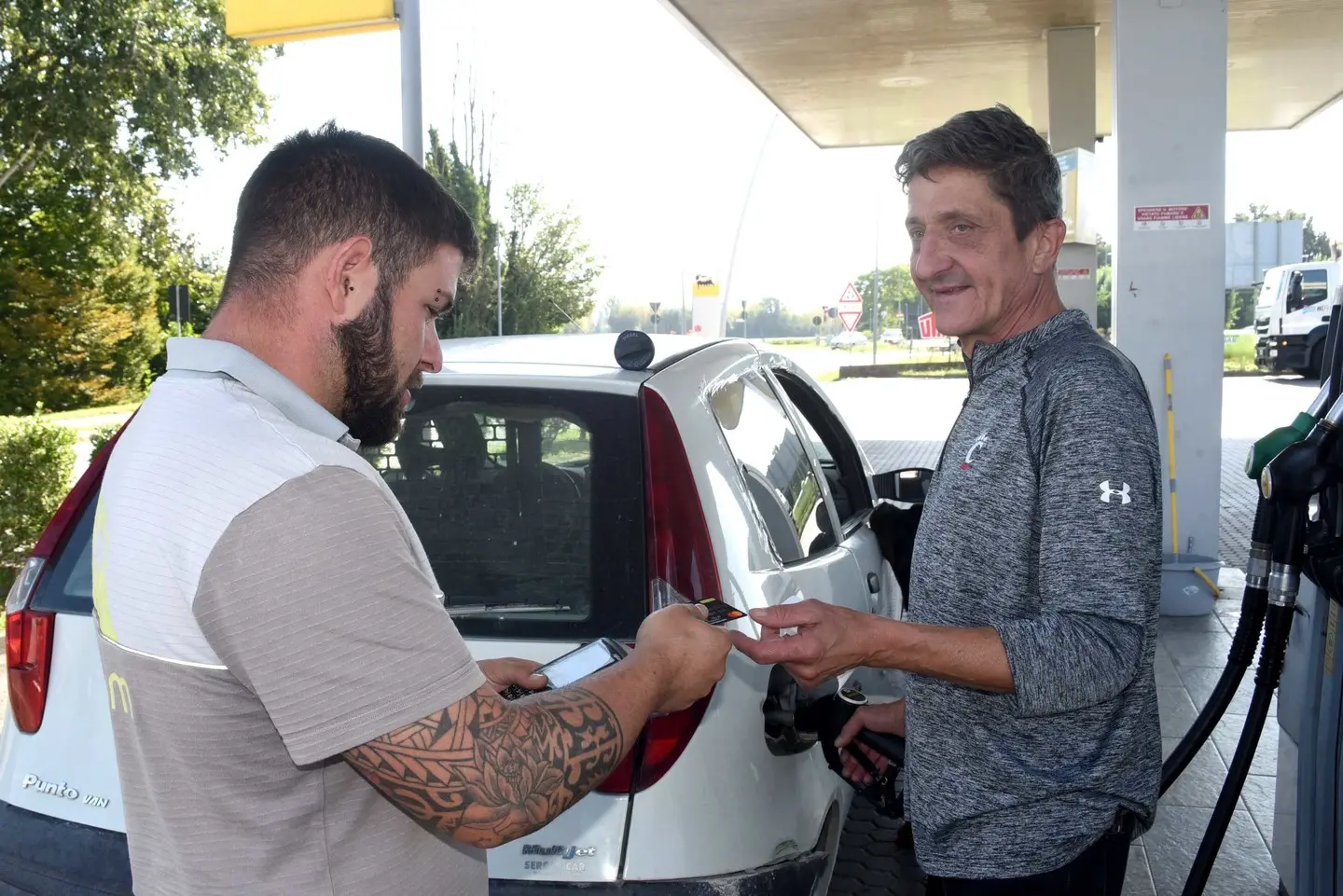 Bonus benzina e bonus infanzia. Ecco come richiedere gli aiuti