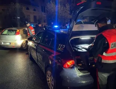 Firenze, rissa in piazza del Mercato Centrale: tre denunce