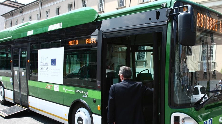 Settanta nuovi bus elettrici entro il 2026  Firmata la convenzione fra Comune e At