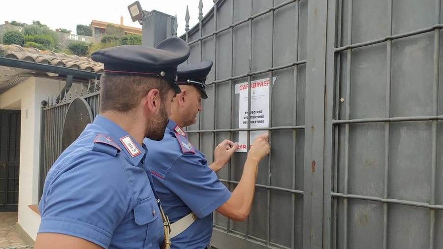 I carabinieri hanno disposto la chiusura della discoteca