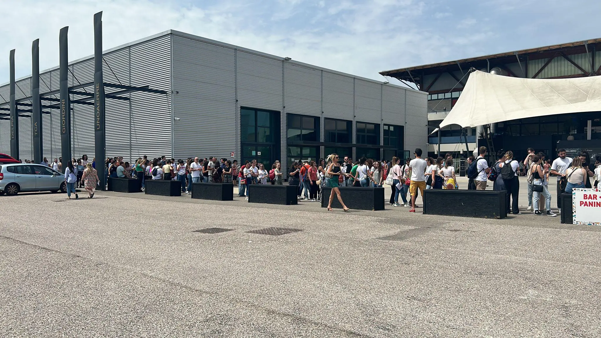 In 4 mila per un solo posto Assalto ad Arezzo Fiere