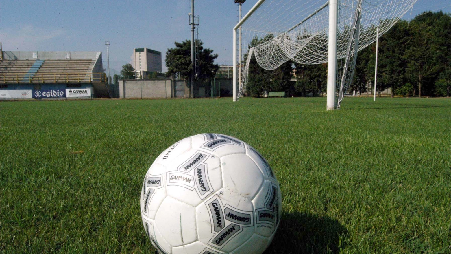 Vandalizzato il campo da calcio della Pistoiese (foto repertorio)