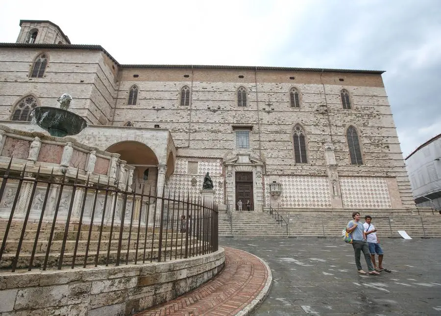 Perugia, il Duomo torna ai cittadini. Festa grande in piazza IV Novembre