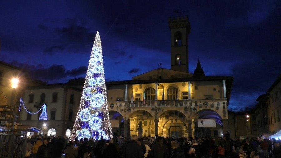 San Giovanni Domenica Babbo Natale Arriva In Vespa Poi Sar Tempo Di