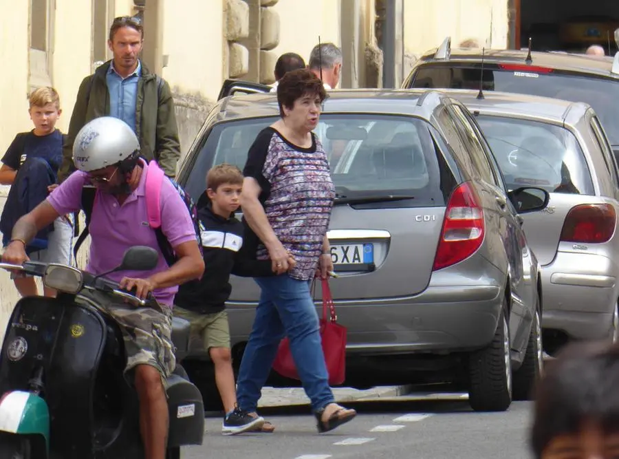 Scuola l ora della campanella per la sosta Il Comune conferma il