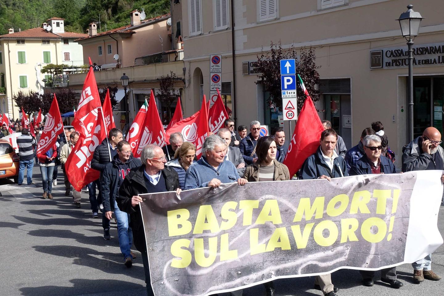 Cavatori Alta Adesione Allo Sciopero Basta Morti Sul Lavoro