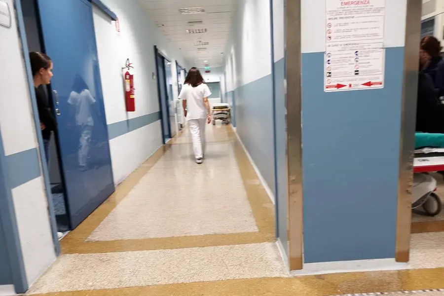 Toscana, l’afa assedia gli ospedali. Impianti in tilt. Ghiaccio per rinfrescare i pazienti