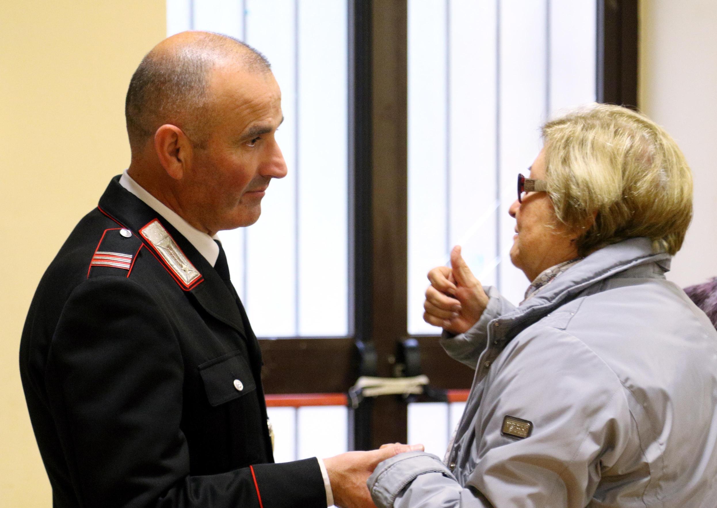 Si Fingono Carabinieri E Truffano Gli Anziani