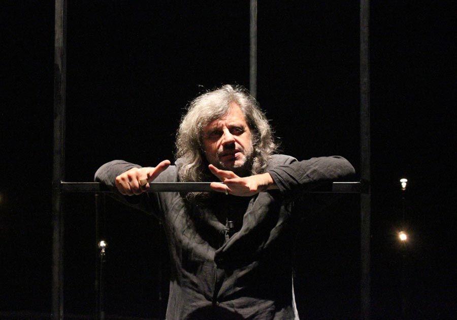 "Trascendi E Sali", Alessandro Bergonzoni Apre La Stagione Teatrale Di ...