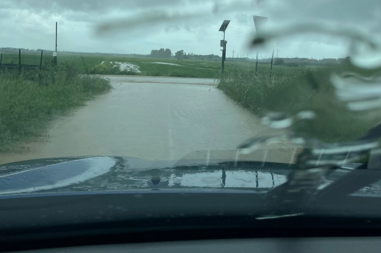 Gli allagamenti nei pressi di Grosseto