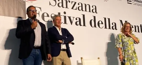 Il presidente Giovanni Toti all’inaugurazione del Festival della Mente