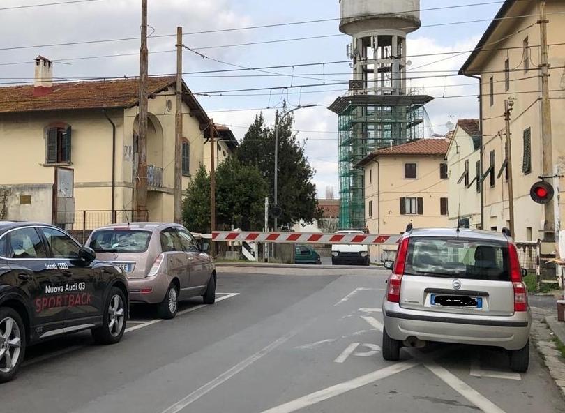 Putignano - Stretta sui passi carrabili: il cartello va rinnovato