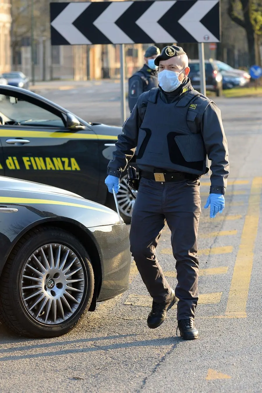 Vernio, scoperta una distilleria clandestina nelle campagne: scatta il sequestro