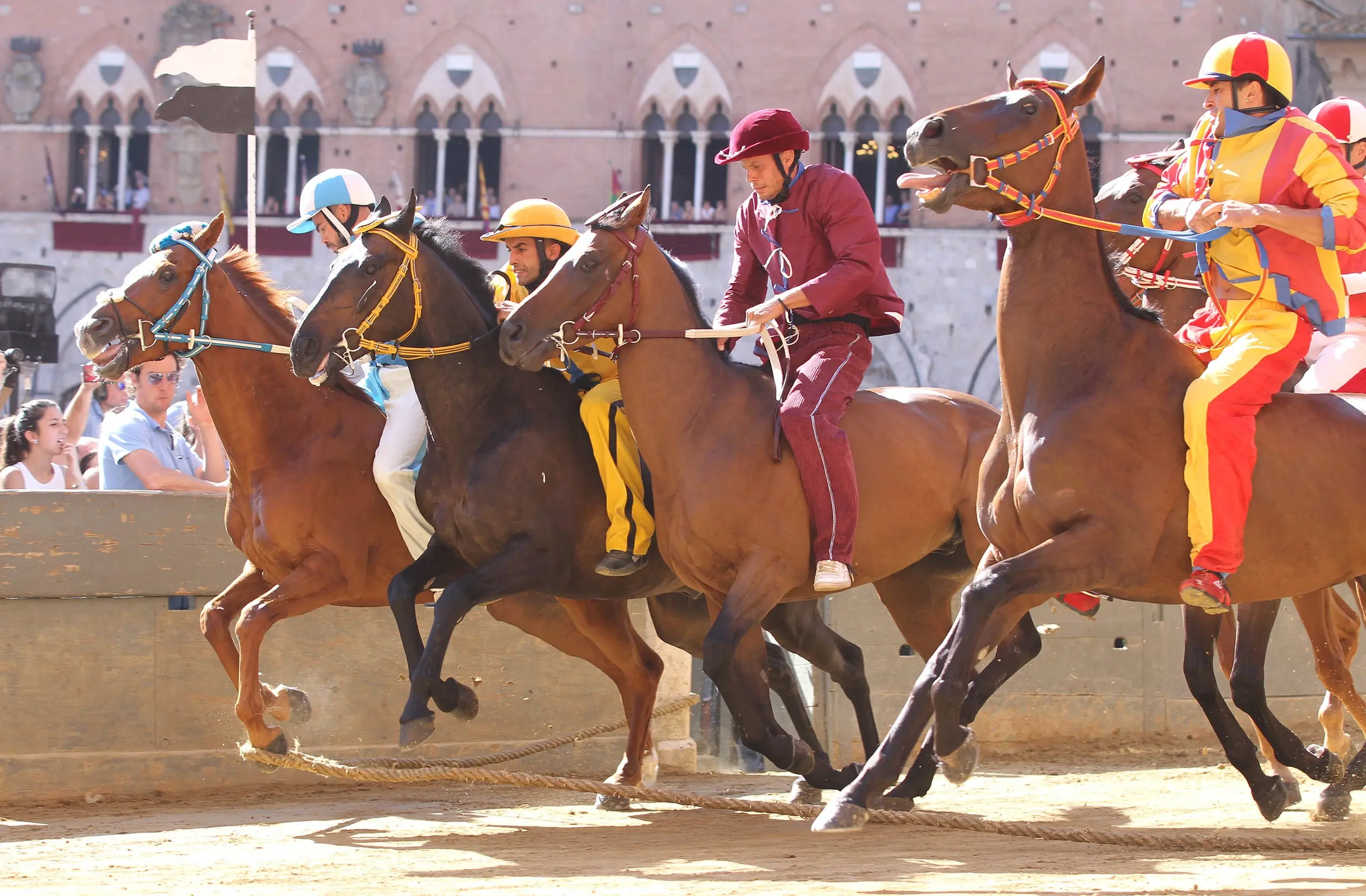 Palio, Provaccia: vince l'Aquila