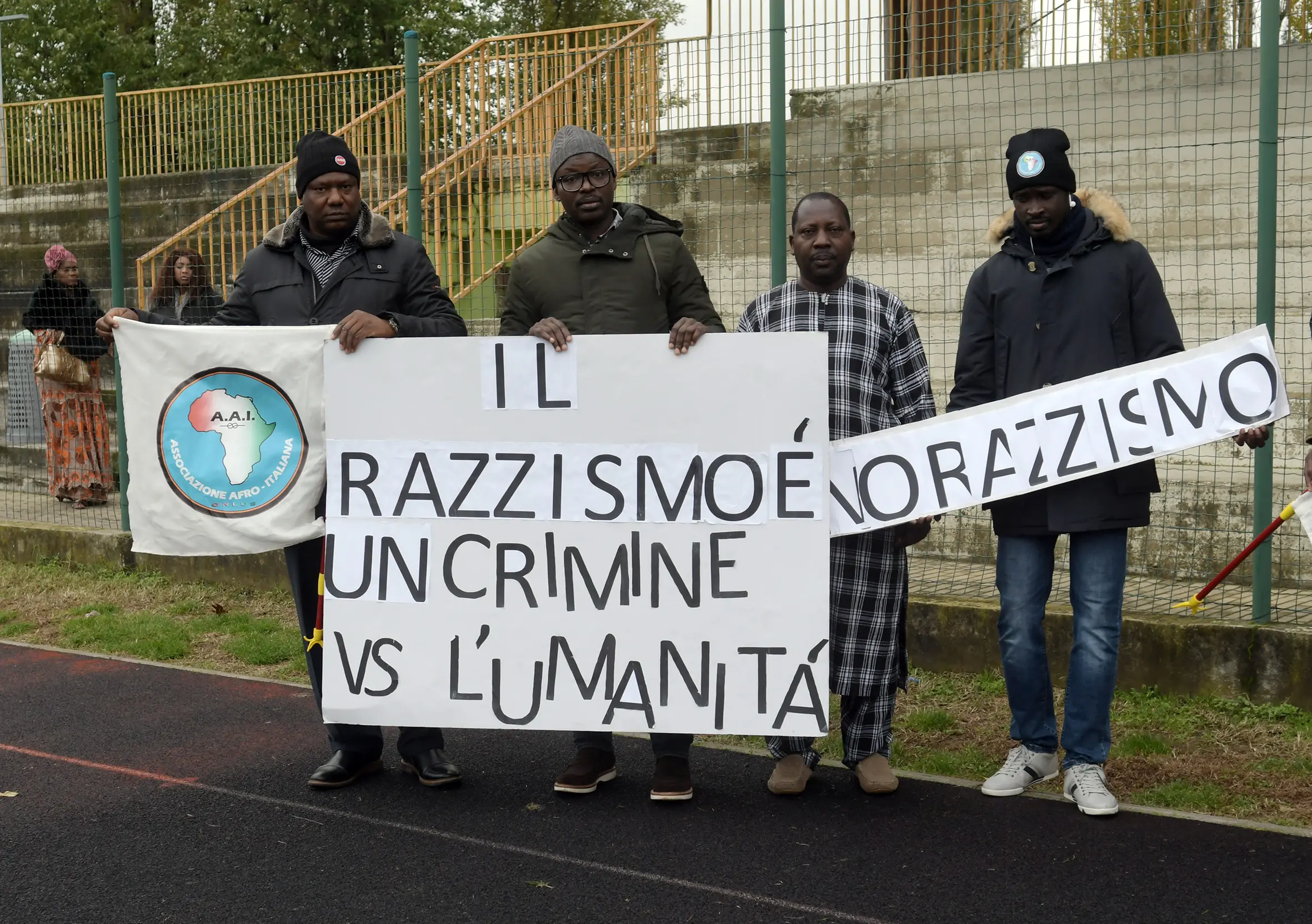 Flash mob a Pontedera contro il razzismo