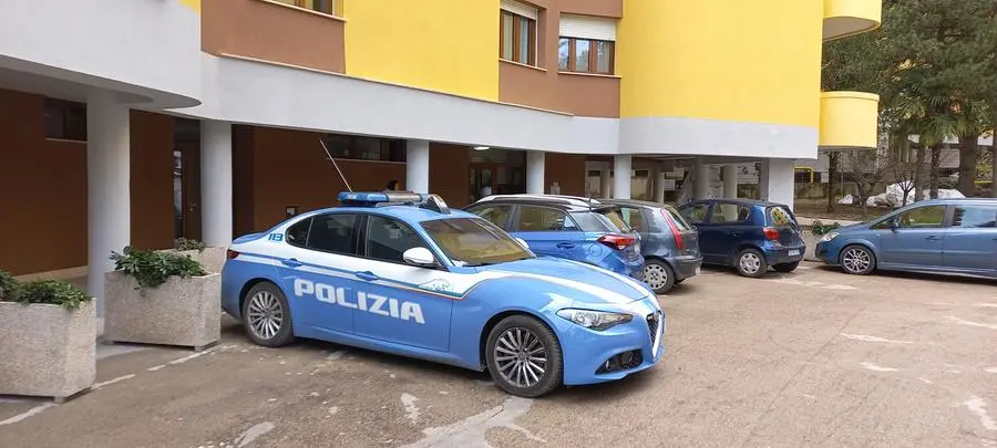 Perugia, incidente sul lavoro a Corciano: operaio cade dal secondo piano e muore