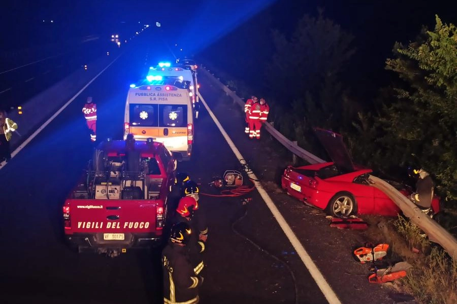 Il luogo dell'incidente (foto Polizia Stradale Pisa)