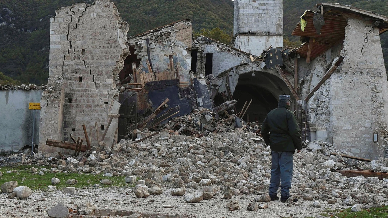 La chiesa distrutta a Campi di Norcia