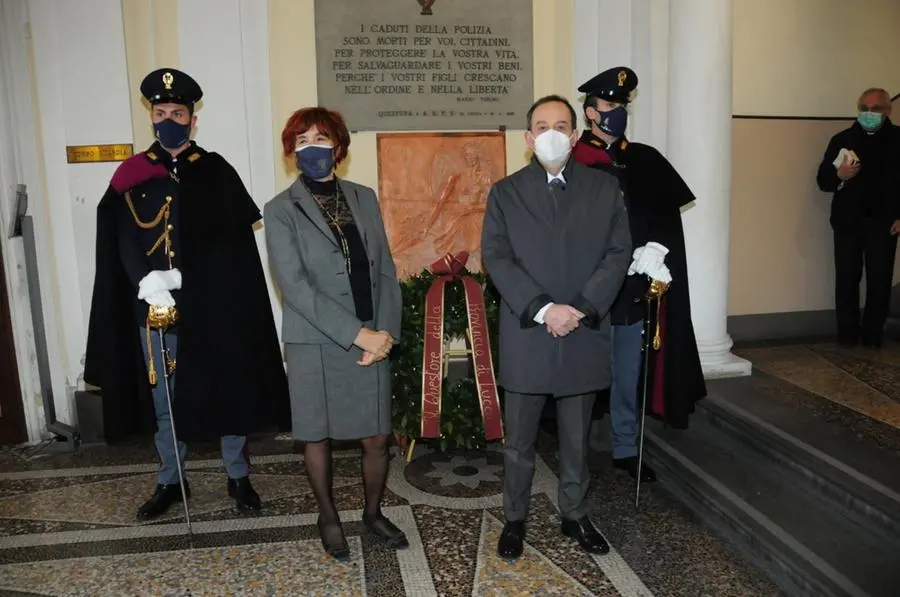 Celebrato l'anniversario della Polizia di Stato / FOTO / VIDEO