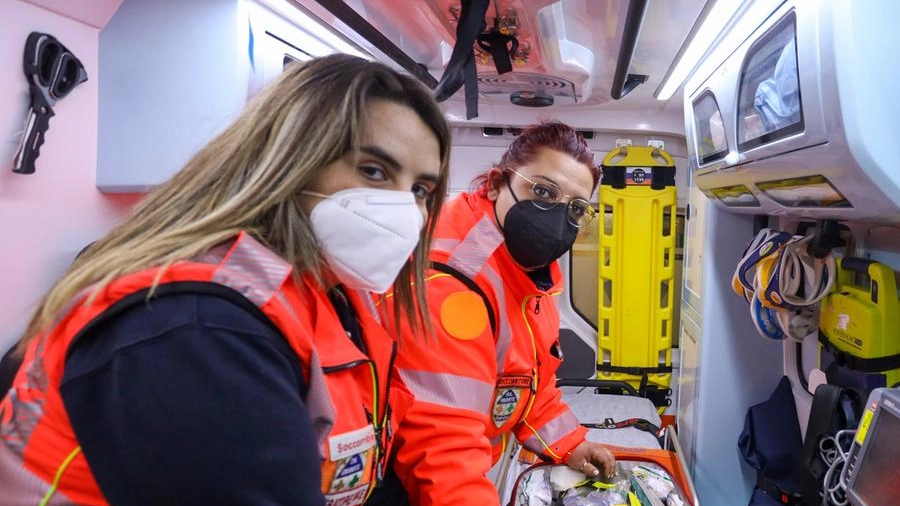 Il piccolo è stato soccorso dalla Pubblica assistenza di Pisa (foto di repertorio)