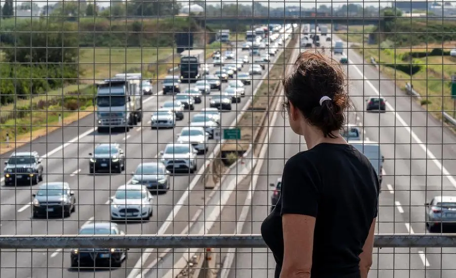 Disagi e chilometri di code: dietro l'ennesimo incidente l'incubo autostrada