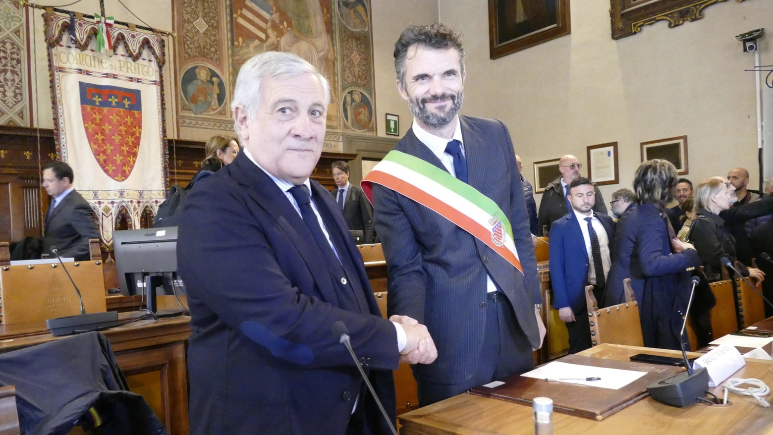 Il ministro Tajani e il sindaco Biffoni (Foto Attalmi)
