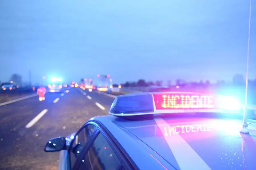 A1, tamponamento tra camion. Chiuso, poi riaperto, tratto di autostrada