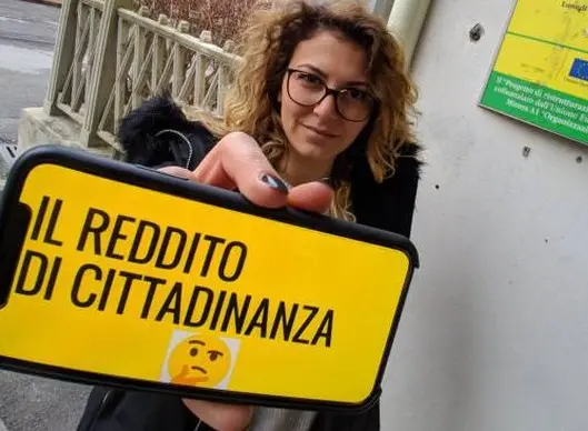 Una città col reddito di cittadinanza. Ma un lavoro stabile è un miraggio