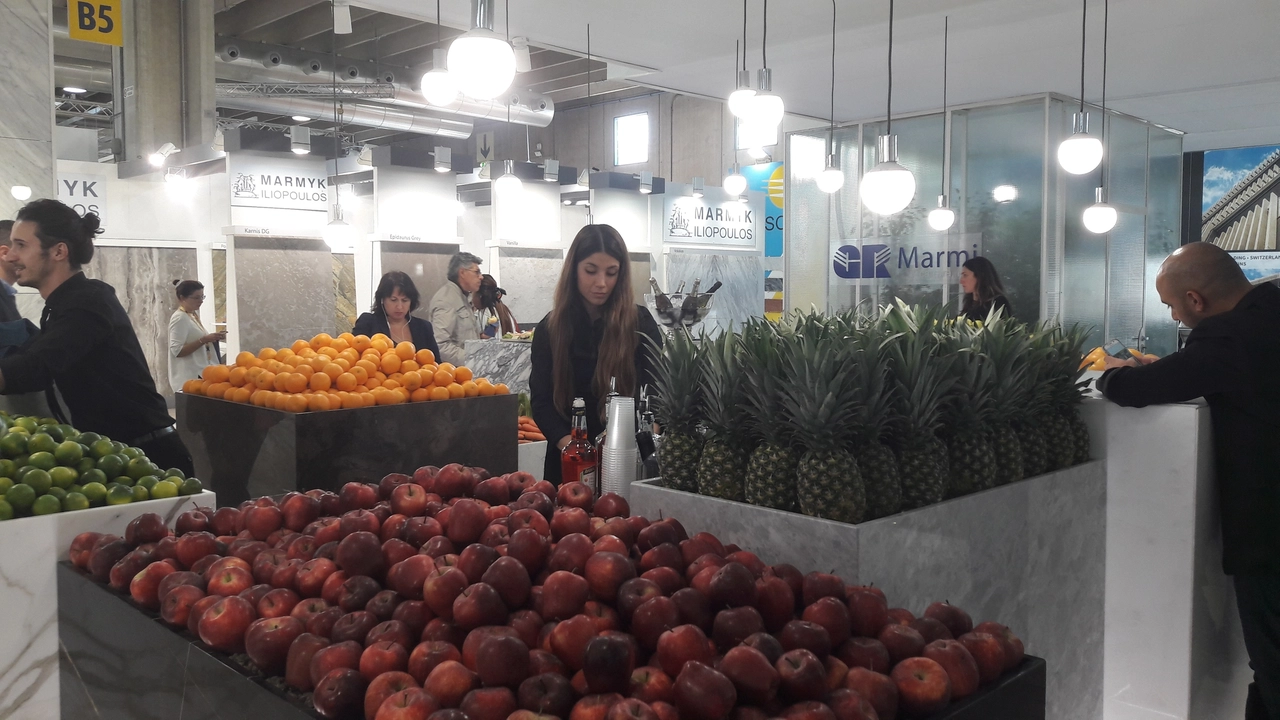 Lo stand di Peselli marmi