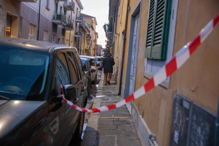 Pisa, massacra un passante a caso dopo fuga dallo psichiatra, città sotto choc